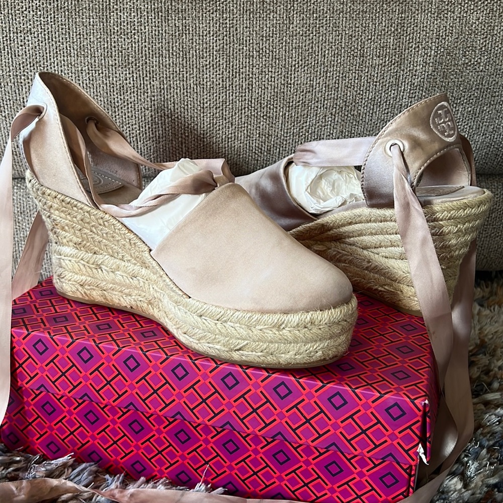 Tory Burch Elisa Satin Wedge Espadrille- Ribbon Ankle Wrap. Size 9